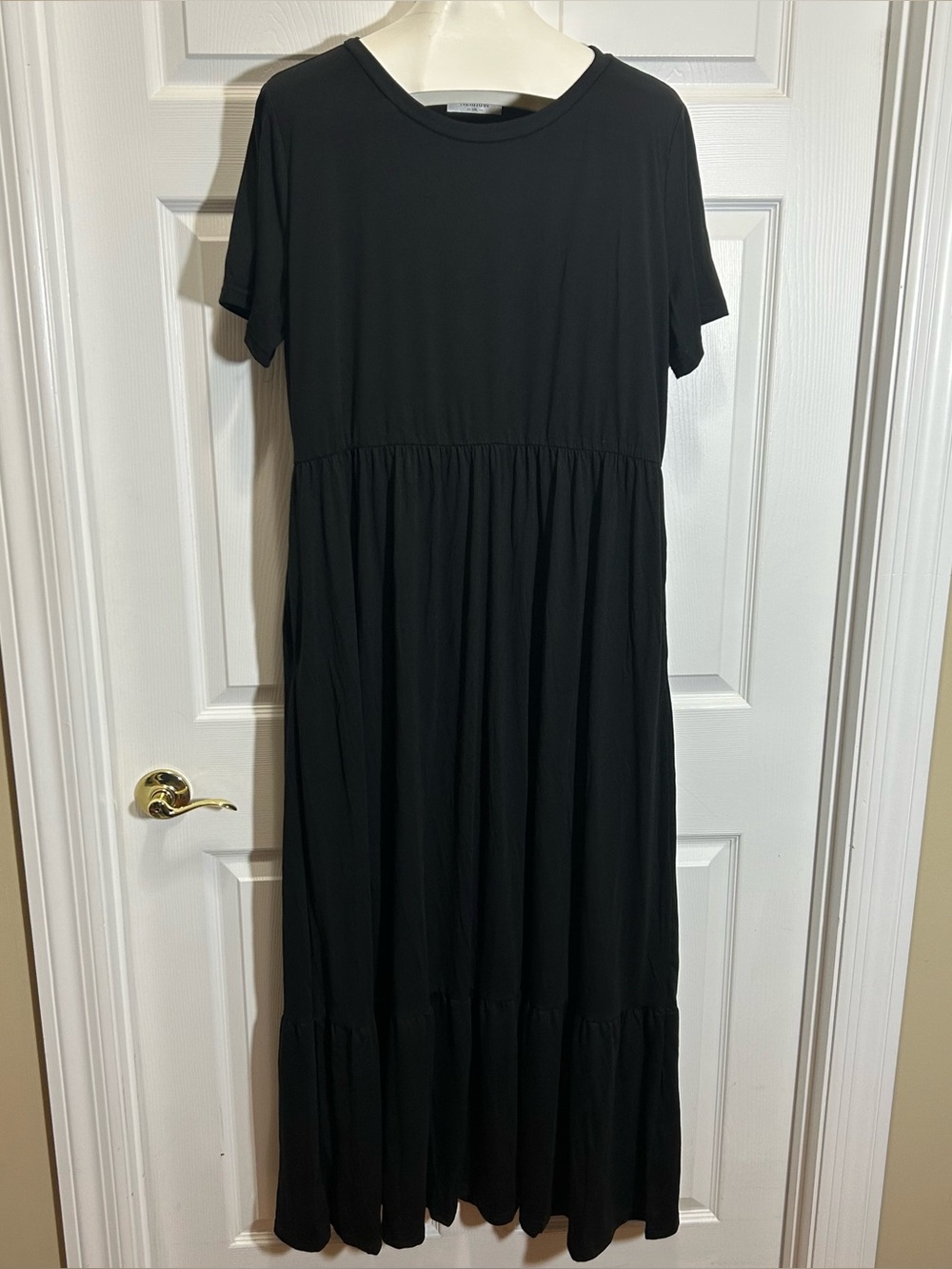 Nemidor Women's Black Short-Sleeve Tiered Maxi Dress